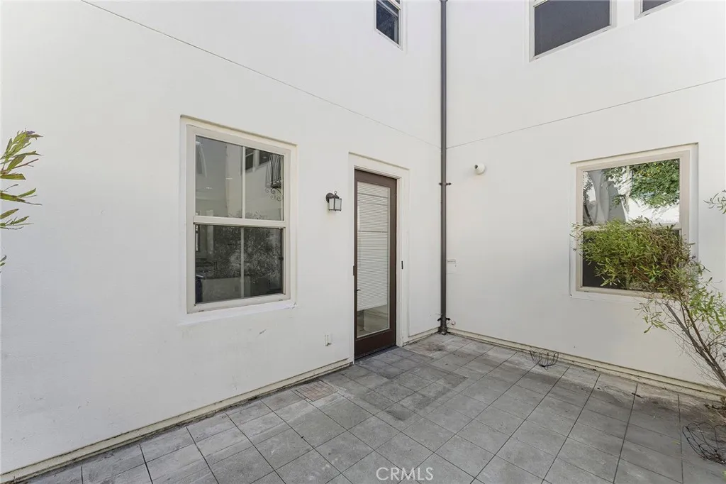 2123 Atlantic, Long Beach, California 90806 home-pic-15